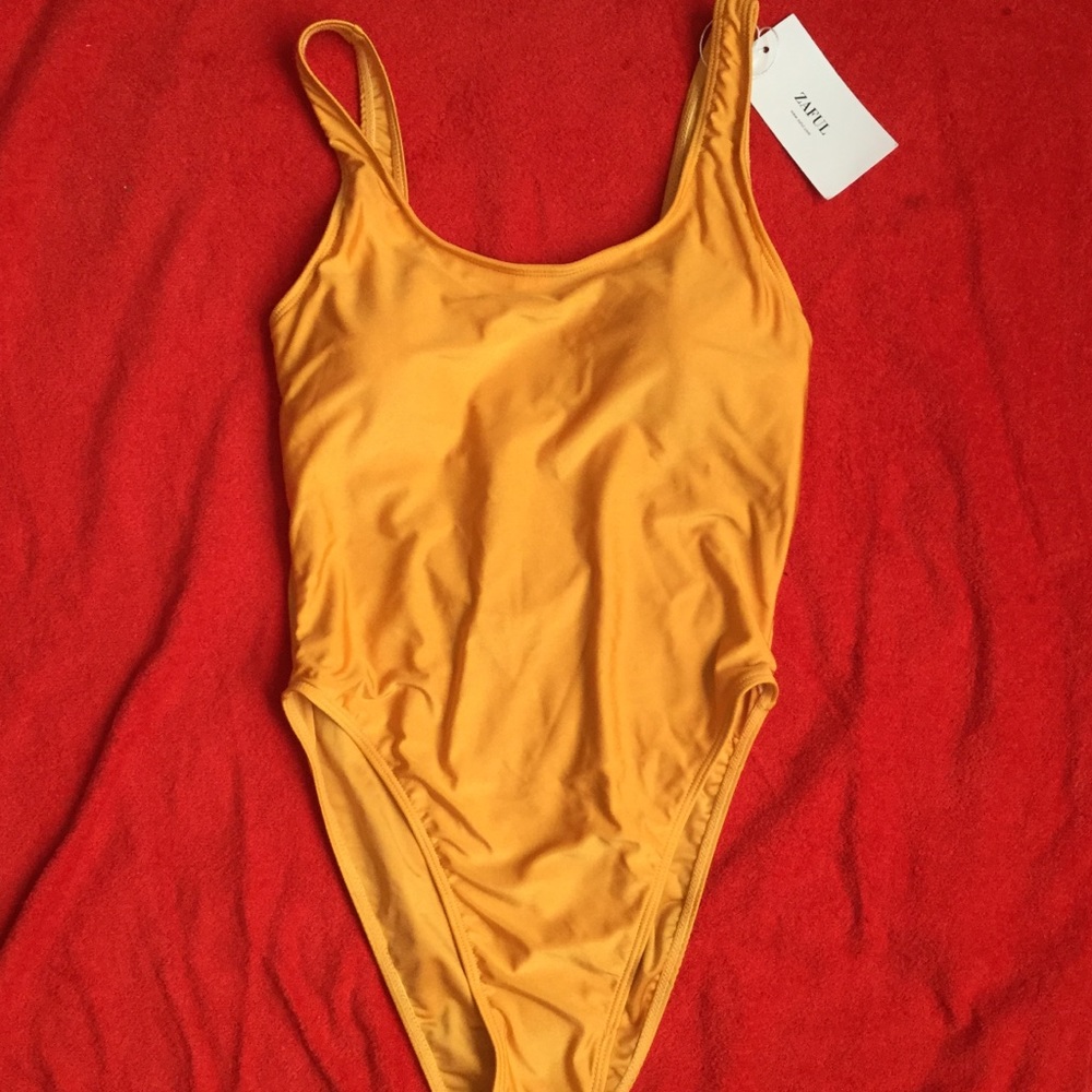 Yellow Rosegal Backless One Piece Swimsuit